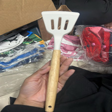 (SIAP KIRIM) Leaky spatula silicon - WHITE